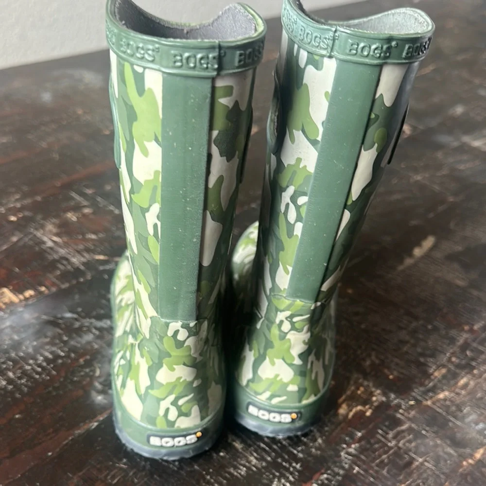 Bogs army camo Green and White Rain & Snow Boots